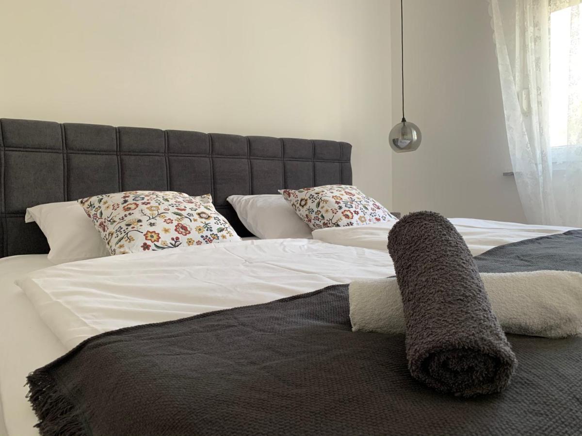Apartments Luce Trogir Luaran gambar