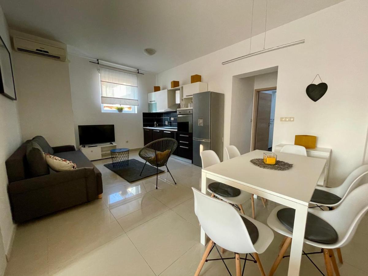 Apartments Luce Trogir Luaran gambar
